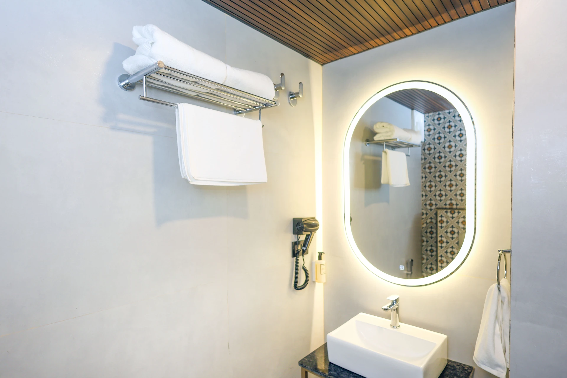 delux-room-3